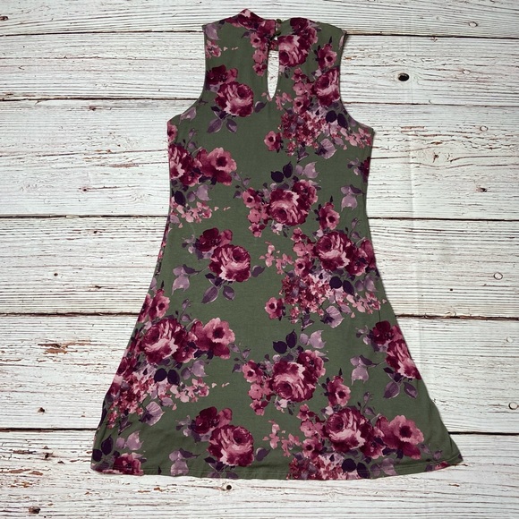Francesca’s Alya River Floral Fit and Flare Halter Mini Dress in Dark Olive Sz M - Picture 11 of 16